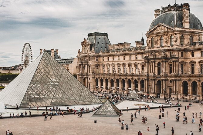 Louvre Museum Ticket & Optional Seine River Cruise - Finding your way inside the museum