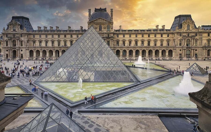Louvre Museum Timed Entrance Ticket with Audio Guide - The Mona Lisa and the famous painting route