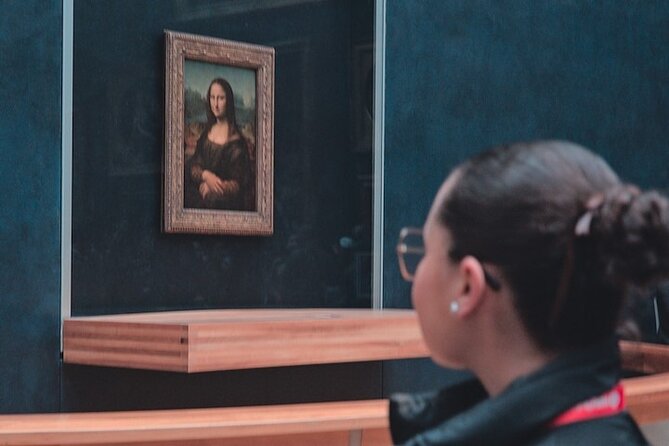 Louvre Priority Access with Mona Lisa Escort or Guided Option - Entering the Louvre with timed admission