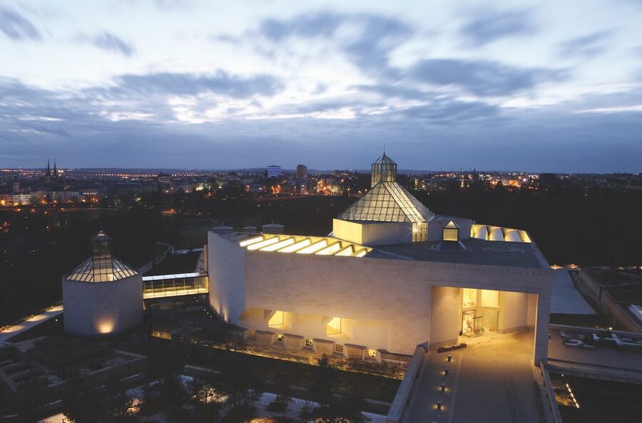Luxembourg: Mudam Contemporary Art Museum Entry Ticket - Exploring more than 750 contemporary works