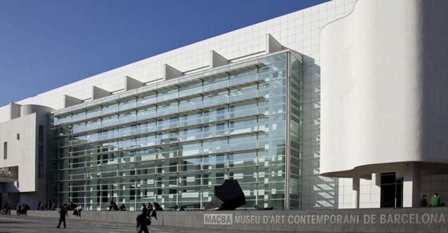 MACBA Barcelona – Contemporary Art Experience - Temporary exhibitions and changing reasons to return