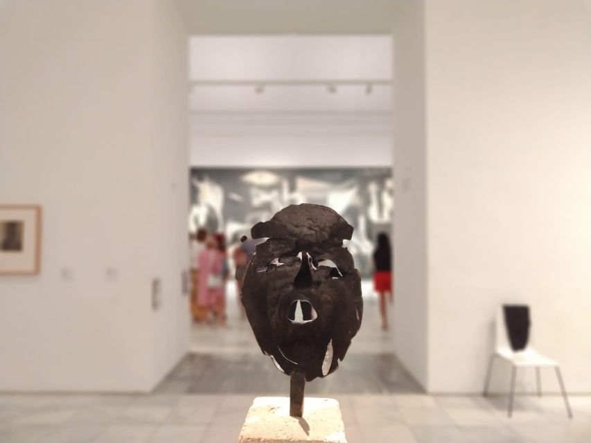 Madrid: Guided Tour of Reina Sofía Museum with Entry Ticket - Guernica and the story behind it