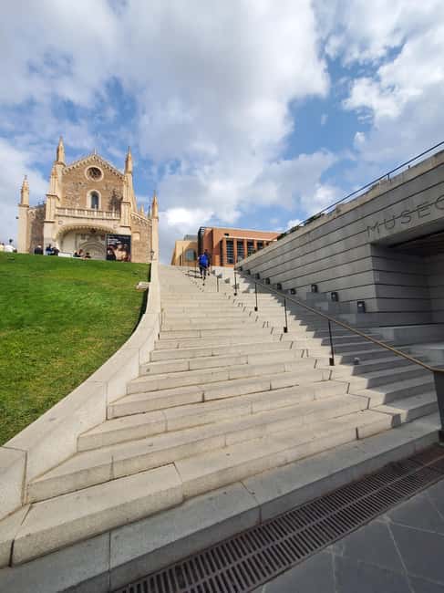 Madrid: guided visit of the Prado Museum with a native Italian-speaking tour guide - Why a Guided Prado Visit Helps