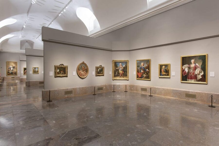 Madrid: Prado Museum Guided Tour With Fast Access - Headsets and the value of a small group