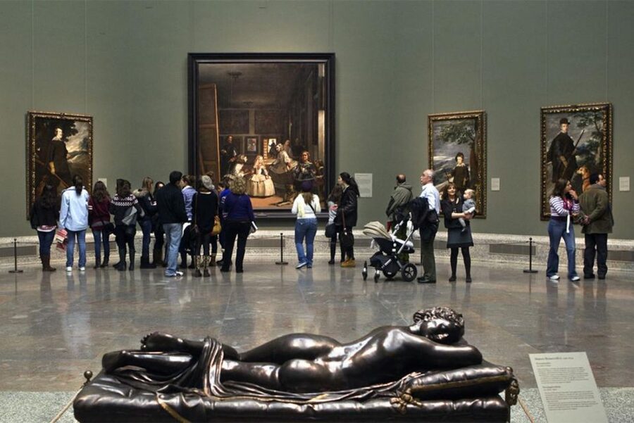 Madrid: Reina Sofia and Prado Museum Tickets and Guided Tour - Walking from modern art to old masters