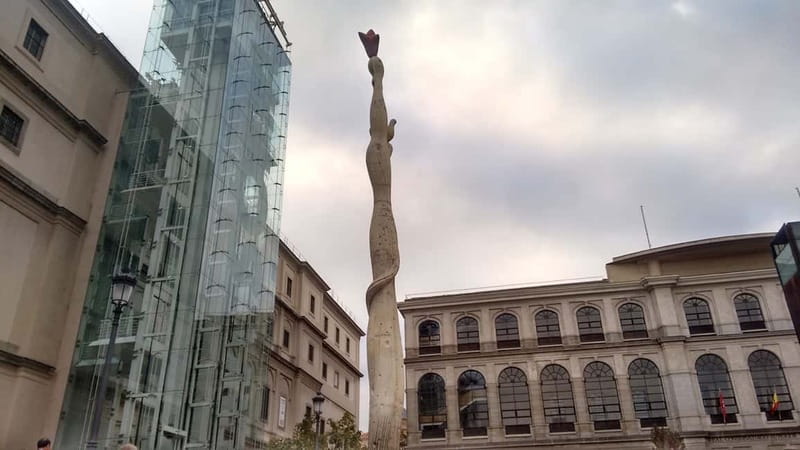 Madrid: Reina Sofía Museum Guided Tour, Small Group - What the 1.5-hour guided visit covers