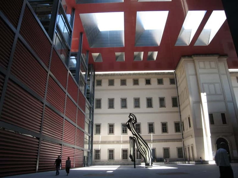 Madrid: Reina Sofía Museum Guided Tour, Small Group - Meeting Picasso, Dalí, Miró, and their peers