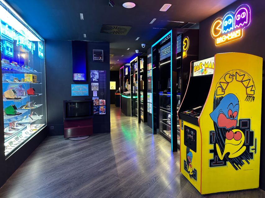 Malaga: OXO Video Game Museum Ticket Entry - The Cathedral Terrace changes the rhythm of the visit