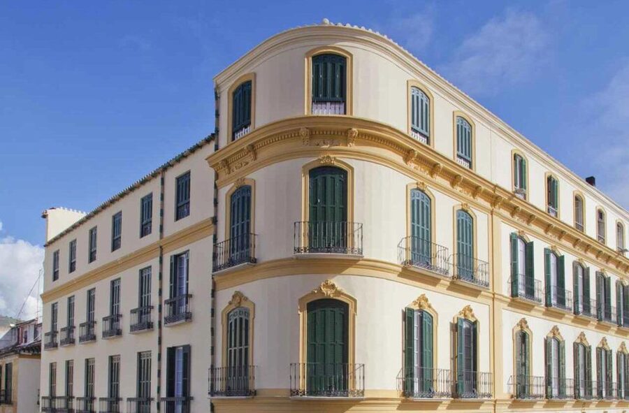 Málaga: Picasso Birthplace Museum Ticket & City Audio Guide - Entering the house where Picasso was born