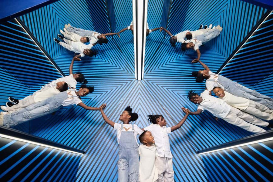 Manchester: Museum of Illusions Entry Ticket - The Ames Room makes size a family contest