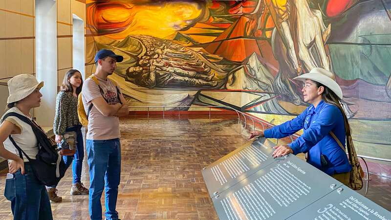 Mexico City: Chapultepec Castle and Anthropology Museum Tour - Walking through Chapultepec Park