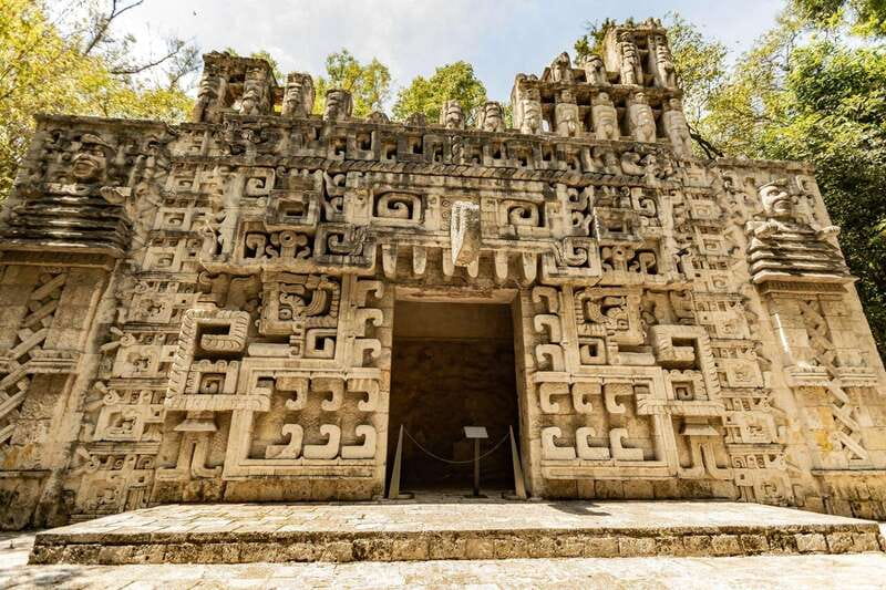 Mexico City: National Museum of Anthropology Private Tour - Meeting at Museo Tamayo before the museum