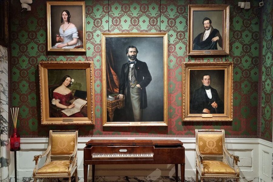 Milan: La Scala Theater and Museum Tour with Entry Tickets - The guide makes the difference