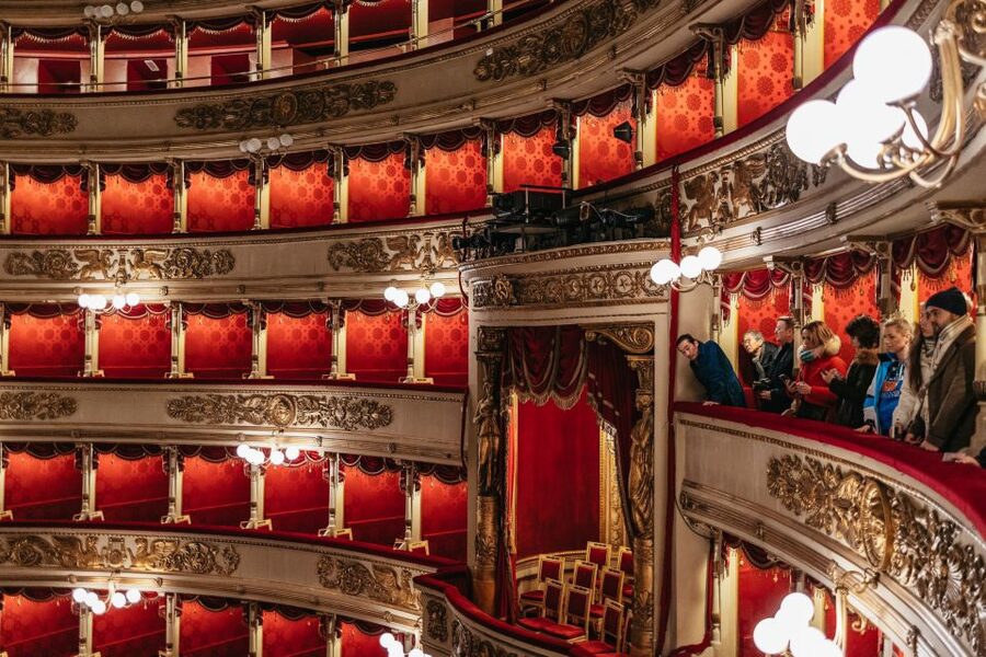 Milan: "Museo Teatrale Alla Scala" Guided Tour - Meeting the guide beside the Museum