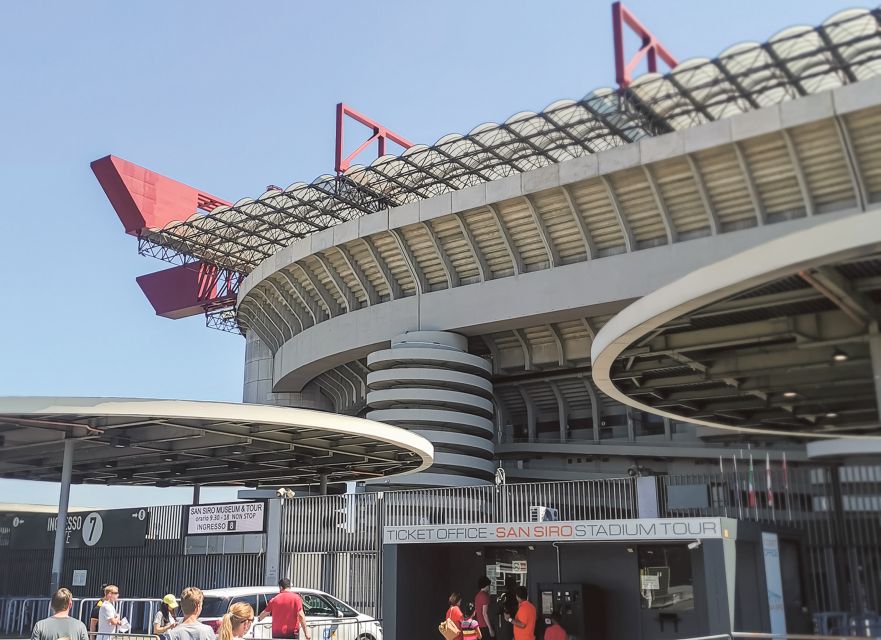 Milan: San Siro Stadium and Museum Guided Tour - Walking the tunnel toward the pitch