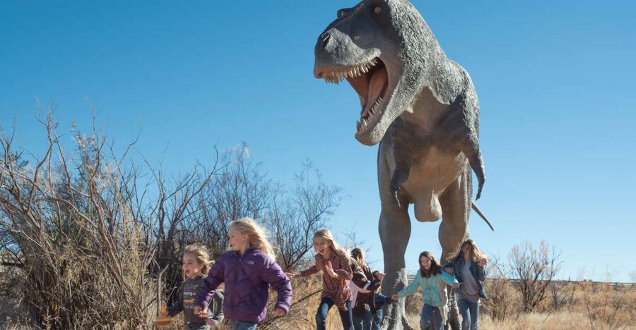 Moab: Moab Giants Dinosaur Park and Museum Entrance Ticket - Start with the dinosaurs on the half-mile trail