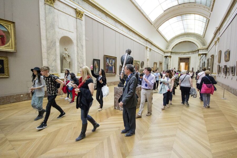 Mona Lisa & Louvre Masterpieces Tour with Reserved Access - The Pyramid and the Louvre’s first impression