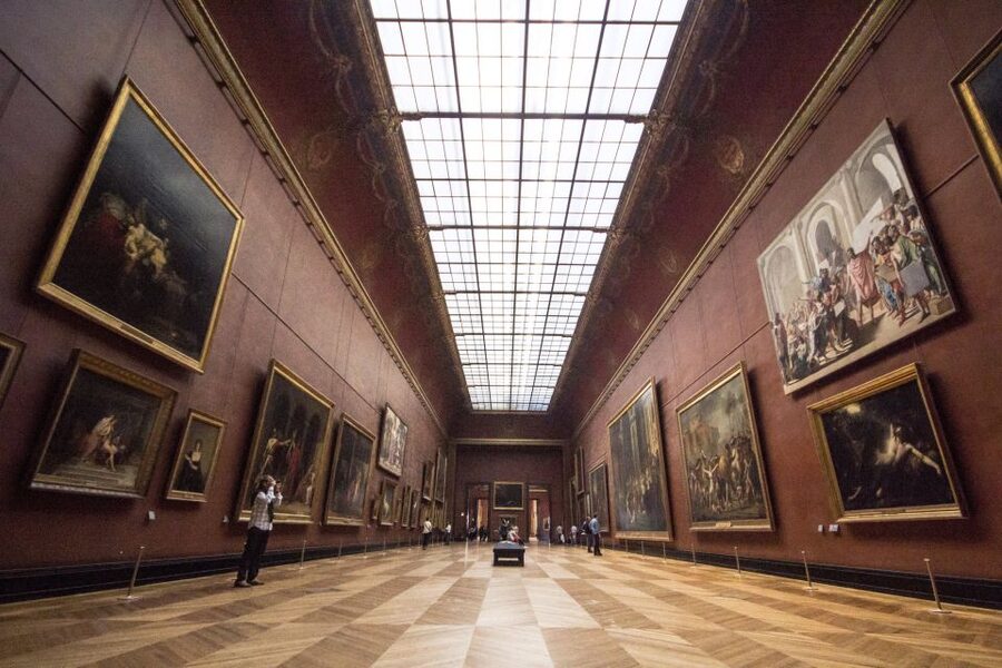 Mona Lisa & Louvre Masterpieces Tour with Reserved Access - Entering the galleries with reserved access