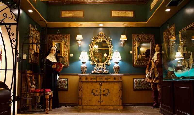 Montreal: Art Center and Museum Audio Guided Tour - Find the former Grévin Museum wax figures
