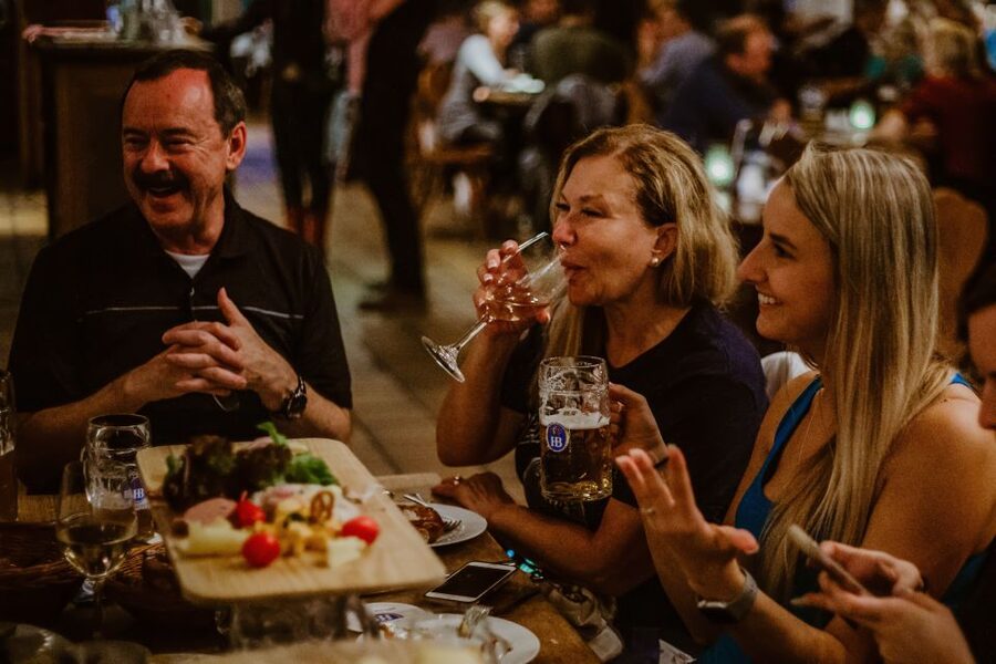 Munich: Beer and Food Tour with Dinner & Oktoberfest Museum - Key things to know before you book
