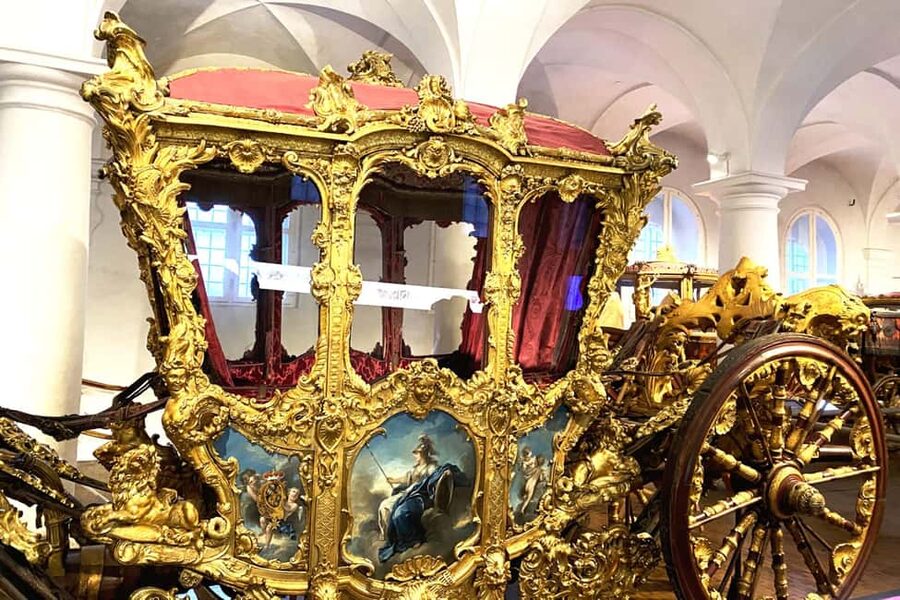 Munich Nymphenburg Palace & Carriage Museum Fast-Track Tour - Booking tips for a smoother visit