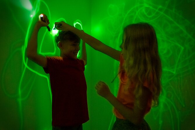 Museum of Illusions Entry Ticket - Starting with the Vortex Tunnel
