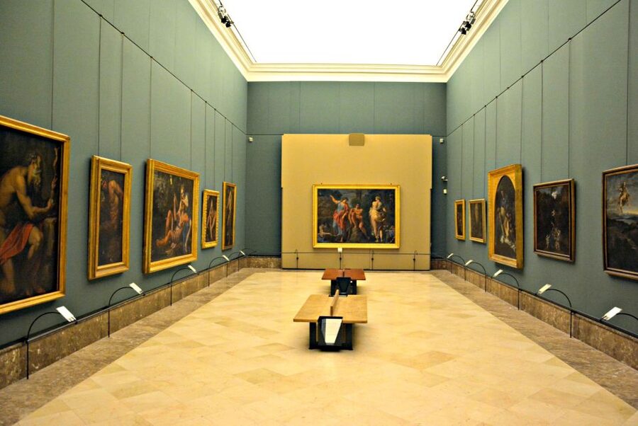 Naples: Capodimonte Museum small group tour - The setting beyond the paintings