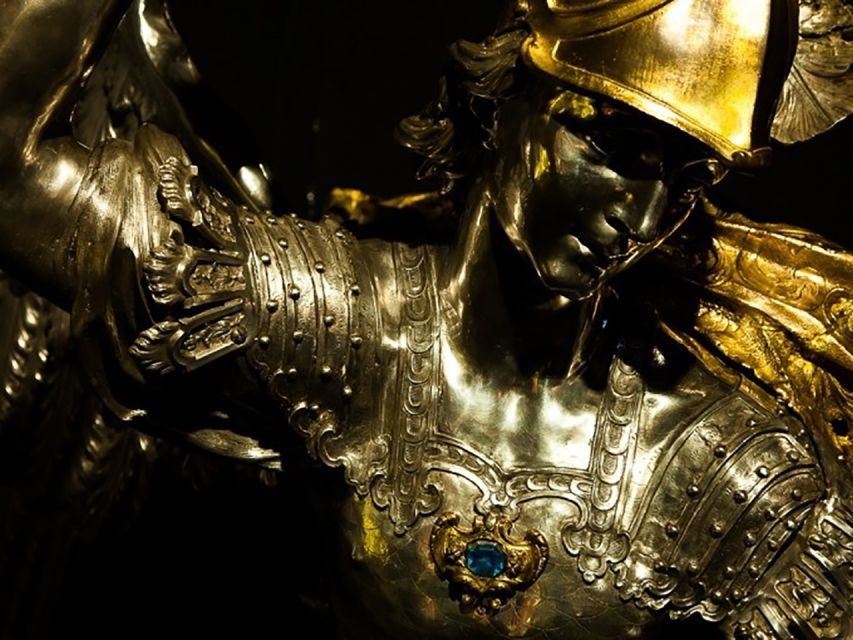 Naples: Chapel & Museum of San Gennaro Guided Tour - Why San Gennaro matters in Naples