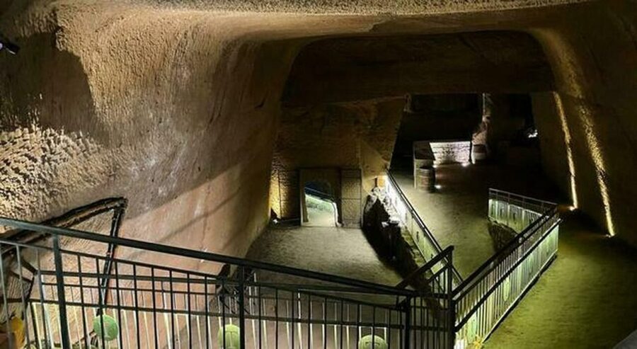 Naples: City and Lapis Museum Tour with an Archaeologist - Key things to know before going