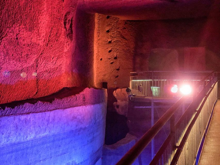 Naples: LAPIS Museum Guided Visit in Italian - Italian only, small groups, and the guide’s role