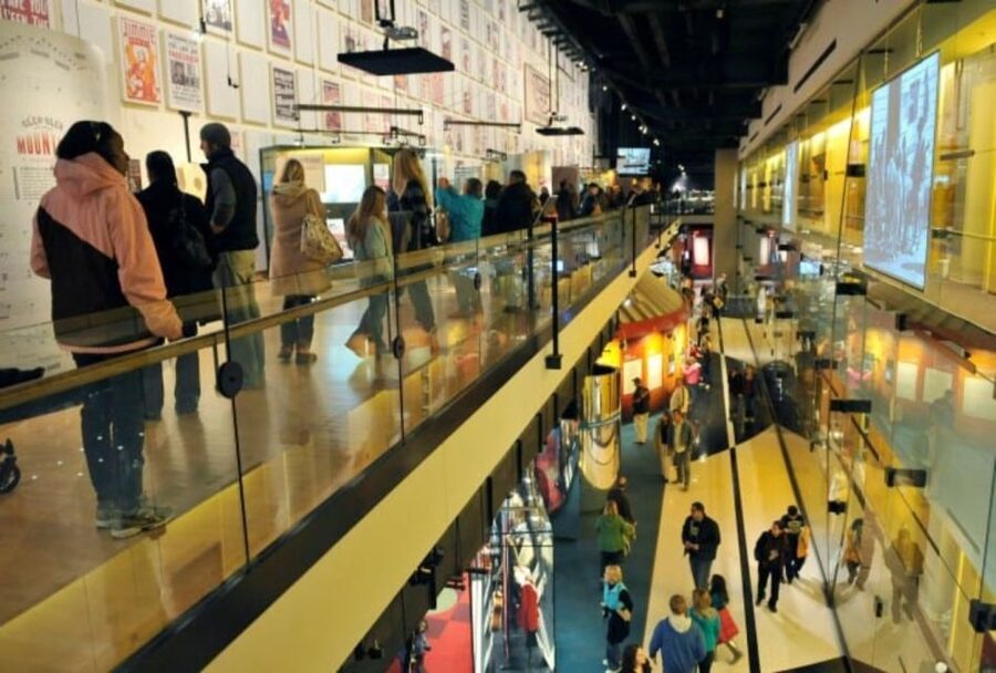 Nashville: Country Music Hall of Fame and Museum - Films and listening stations keep the visit moving