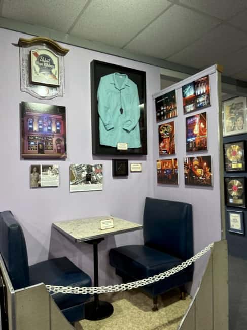 Nashville: Legends of Country Music Museum Entry Ticket - Accessibility and practical comfort