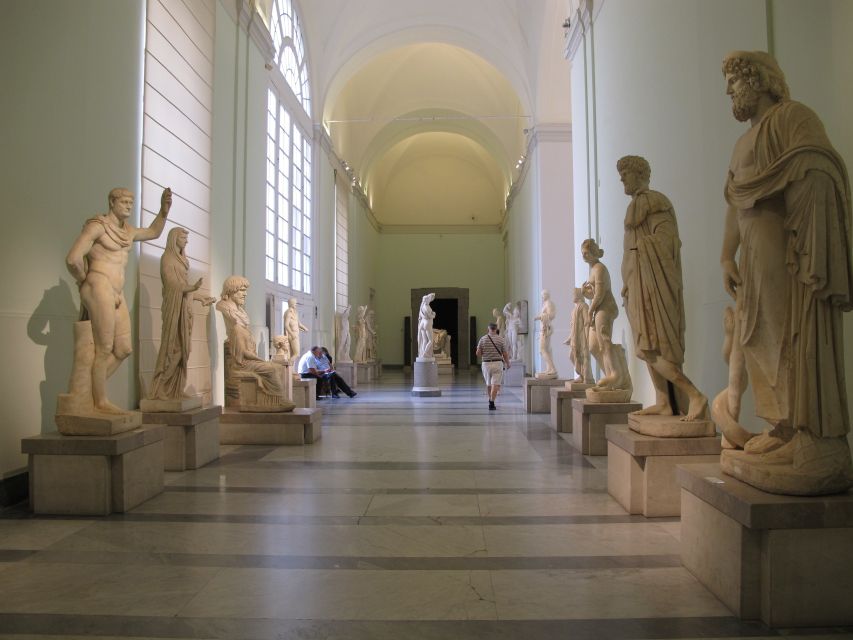 National Archaeological Museum of Naples Private Guided Tour - The Farnese sculptures and the power of scale