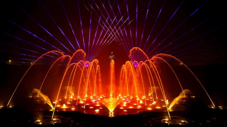 New Delhi: Akshardham Exhibition, Light & Water Show Tour - Why Akshardham works best as an evening tour