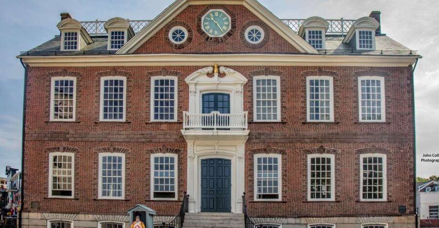 Newport: Colonial History Walking Tour - Touro Synagogue and the wider colonial story