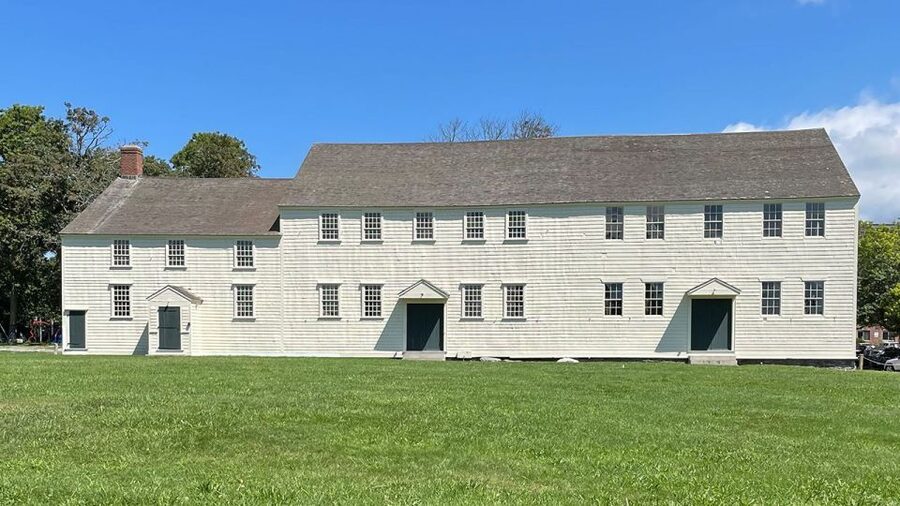 Newport: Colonial History Walking Tour - The Great Friends Meeting House and Newport’s religious history