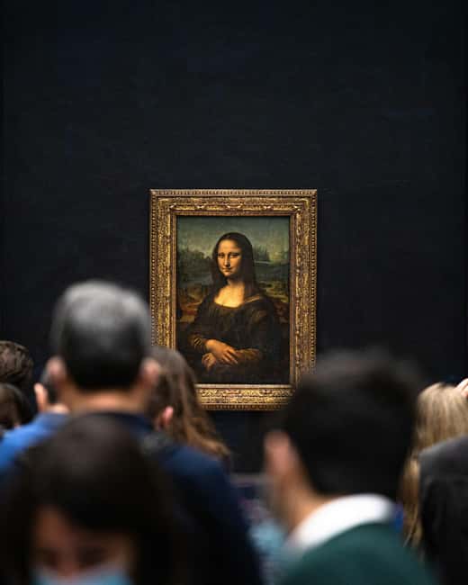 Night at the Louvre Museum: 6-people Max Guided Exploration - What the six-person limit changes