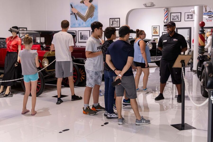 Orlando: Orlando Auto Museum at Dezerland Park - Should you book the Orlando Auto Museum?
