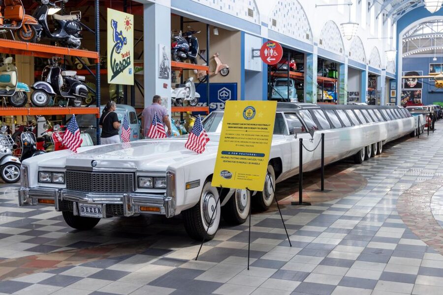 Orlando: Orlando Auto Museum at Dezerland Park - Start with the famous film and television vehicles