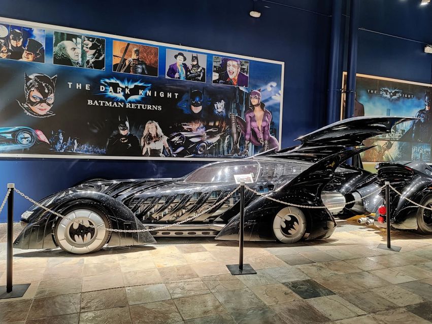 Orlando: Orlando Auto Museum at Dezerland Park - Give the themed rooms room to surprise you