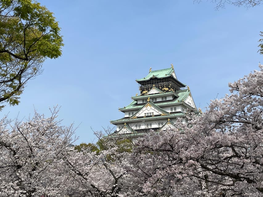 Osaka: Osaka Castle & Historical Museum Guided Tour - Osaka Castle Main Tower and its museum exhibits