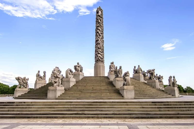 Oslo: Oslo Discovery Tour with 2 Museums Included - Walking through Vigeland Sculpture Park