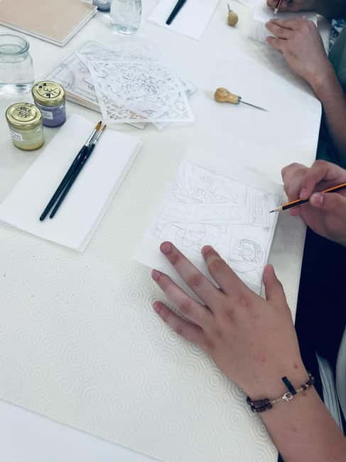 Paint your tile and create your unique piece in an art gallery in Lisbon - Best for couples, families, and creative souvenirs