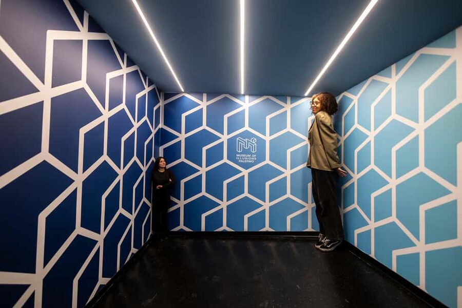 Palermo Museum of Illusions: an interactive experience for all ages - Who Will Enjoy This Most