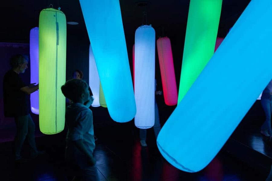 Palma: tickets for the FoKO immersive gallery - Starting with ribbons and confetti