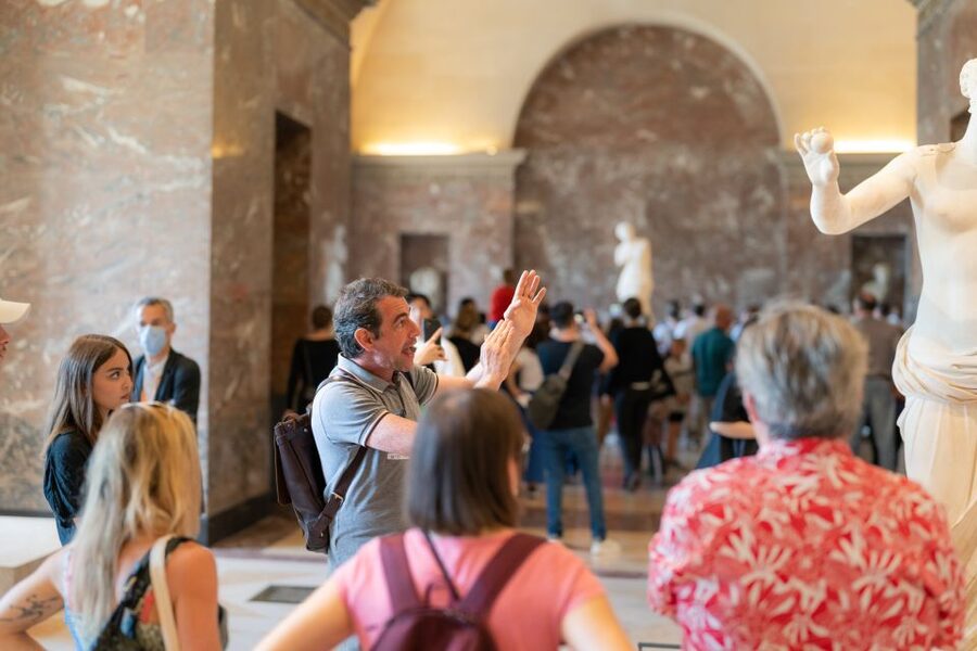 Paris: Guided Tour of the Must-Sees of the Louvre Museum - What the $82 price buys you