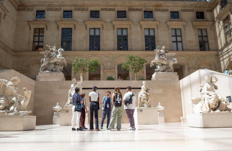 Paris: Louvre Museum Highlights and Mona Lisa Tour - Key points to know before booking