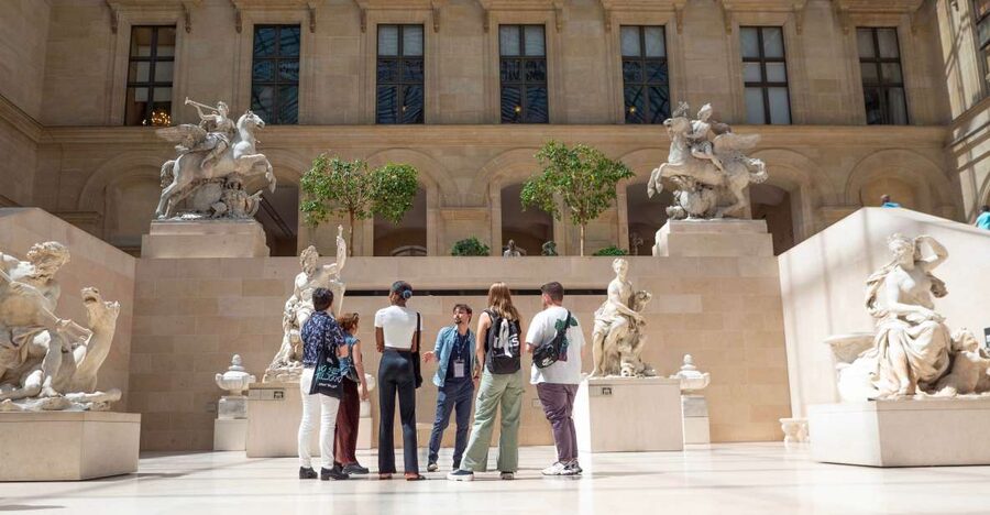 Paris: Louvre Museum Highlights and Mona Lisa Tour - Why a guided Louvre visit makes sense