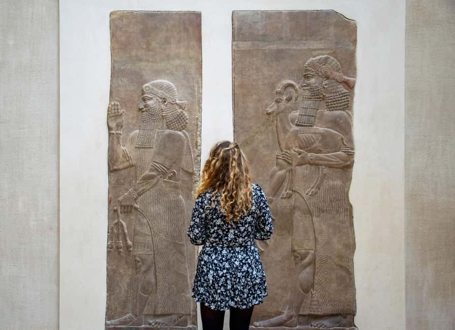 Paris: Louvre Museum Highlights Small-Group Guided Tour - Key points at a glance