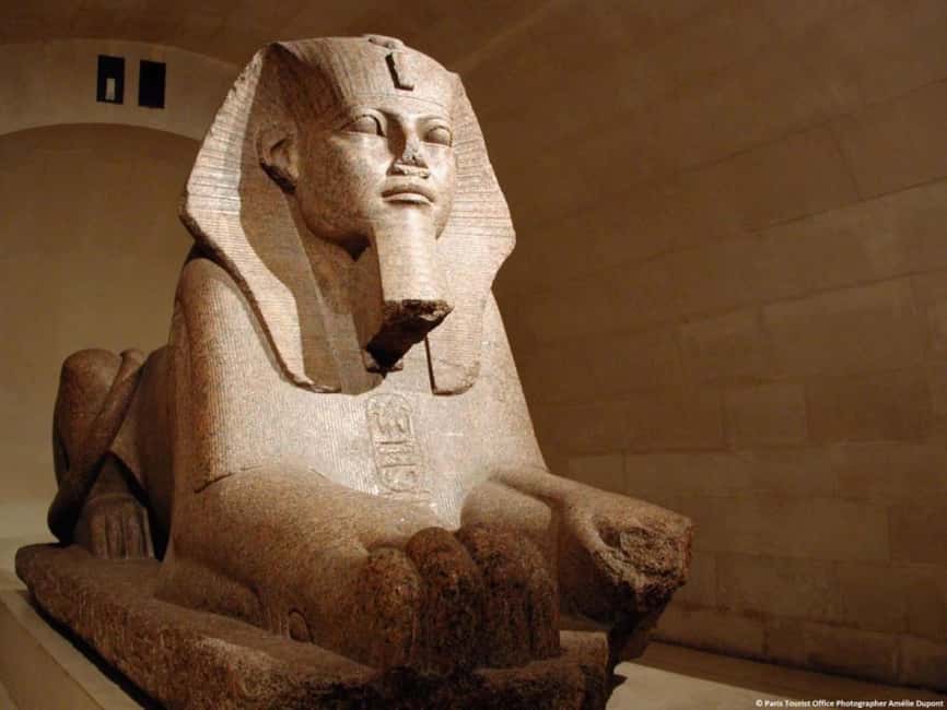 Paris: Louvre Museum Hosted Entry & Masterpieces Audio Guide - Practical rules that can make or break the visit